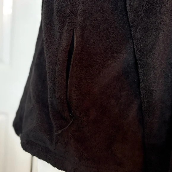 The North Face Black Teddy Jacket - Picture 4 of 15